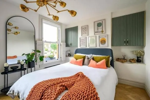 Chic 2 Bedroom Modern Cave House